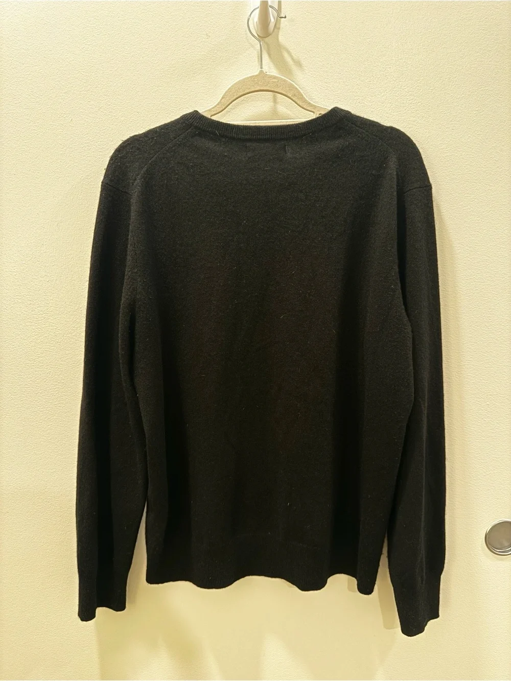 NAADAM The Original Cashmere V-Neck Sweater 100% Cashmere Size Large